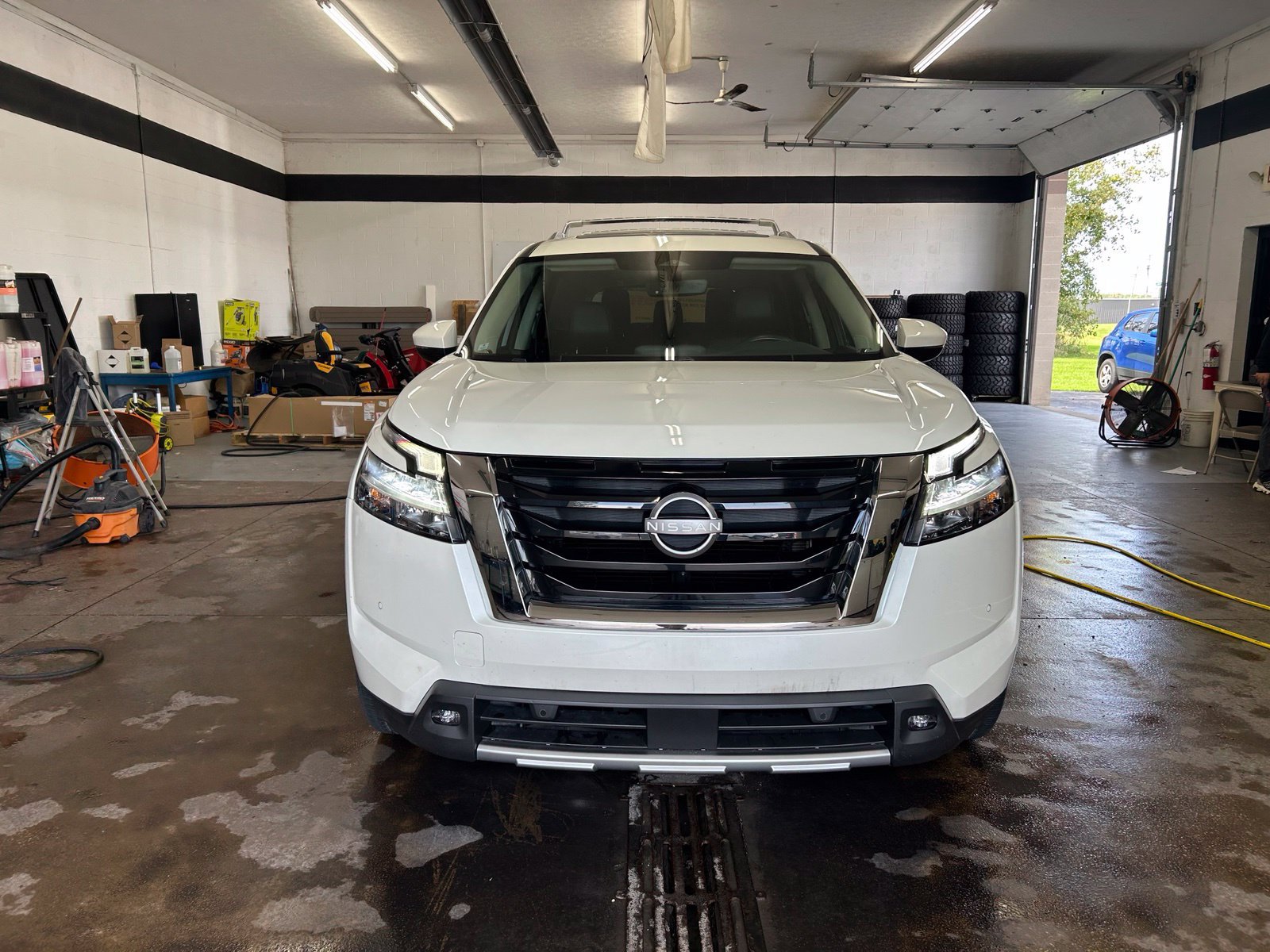 Used 2023 Nissan Pathfinder SL w/ SL Premium Package AWD/4WD image 10