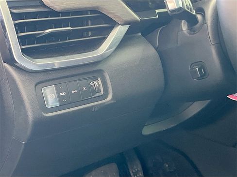 Used 2024 GMC Acadia Denali w/ Super Cruise Package image 10