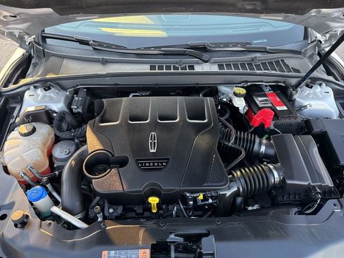 Used 2017 Lincoln Continental Reserve w/ Technology Package image 19