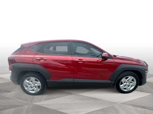 Used 2024 Hyundai Kona SE FWD image 9