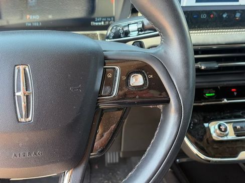 Used 2024 Lincoln Corsair Reserve w/ Equipment Group 201A FWD image 22