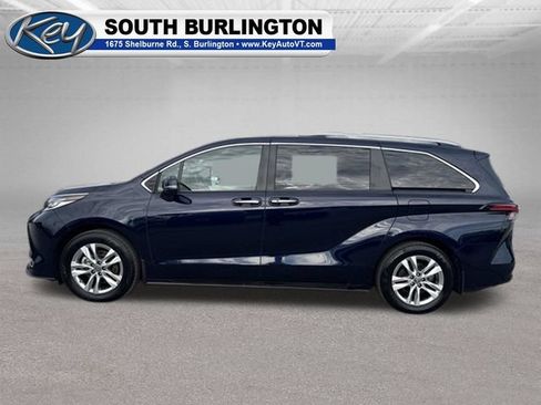 Used 2024 Toyota Sienna Limited AWD/4WD image 4