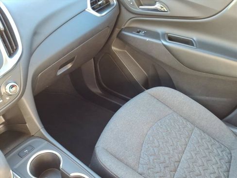 Used 2024 Chevrolet Equinox LT FWD image 35