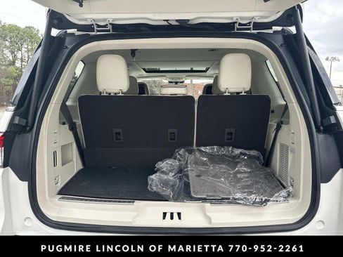 Used 2024 Lincoln Navigator Black Label image 35