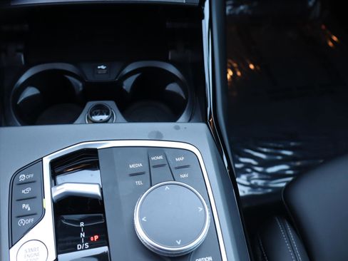 Used 2024 BMW 230i xDrive Coupe w/ Premium Package image 27