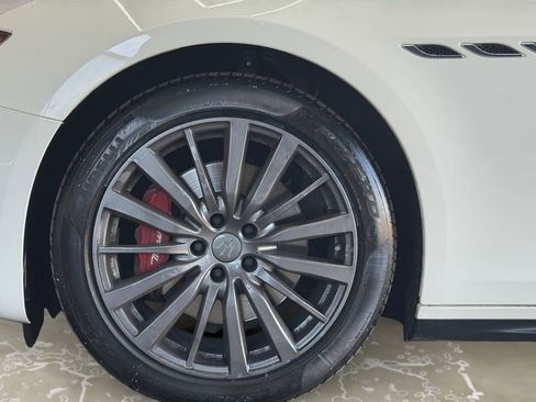 Used 2018 Maserati Ghibli image 28