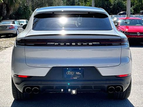 Used 2024 Porsche Cayenne Coupe image 6