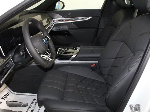Used 2026 BMW i7 eDrive50 image 5