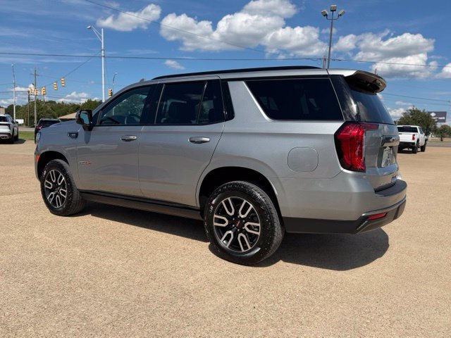Used 2024 GMC Yukon AT4 w/ Technology Package AWD/4WD image 4