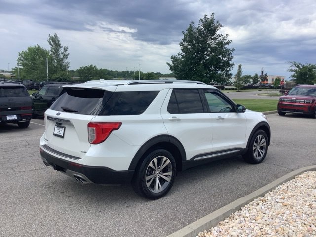 Used 2020 Ford Explorer Platinum w/ Premium Technology Package AWD/4WD image 5