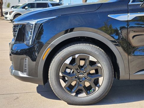 New 2026 Kia Sorento S image 5