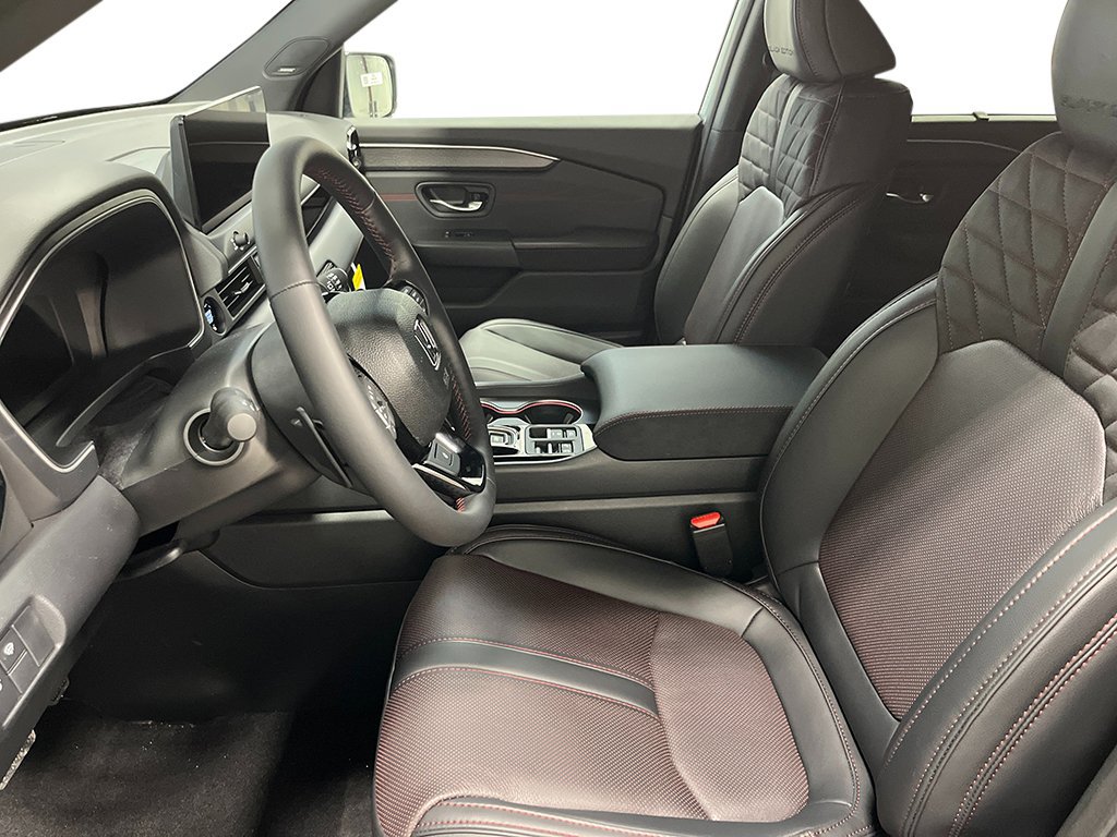New 2026 Honda Pilot Black Edition image 13