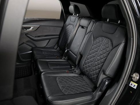 Used 2023 Audi SQ7 Prestige w/ Prestige Package AWD/4WD image 11