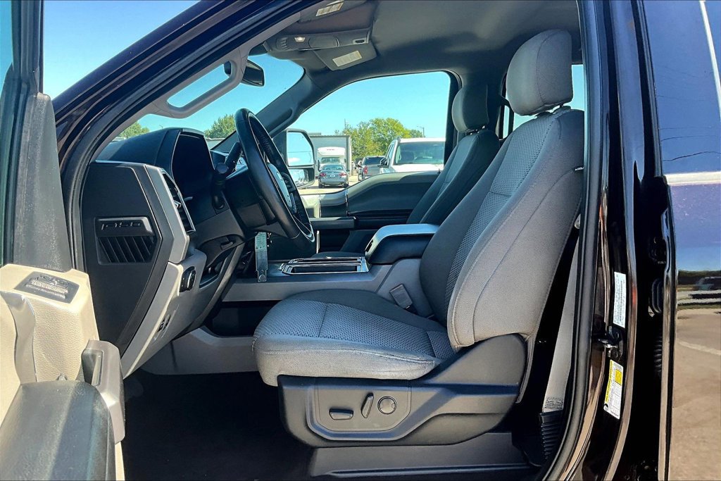 Used 2020 Ford F150 XLT w/ Equipment Group 302A Luxury AWD/4WD image 27