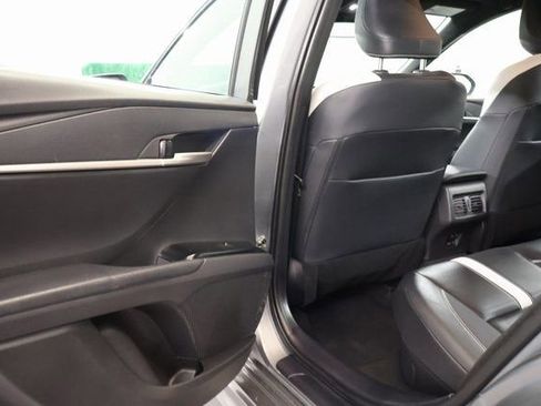 Used 2025 Toyota Camry SE image 29