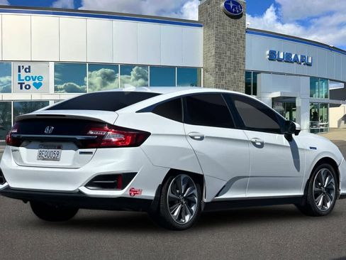 Used 2018 Honda Clarity Plug-In Hybrid image 2