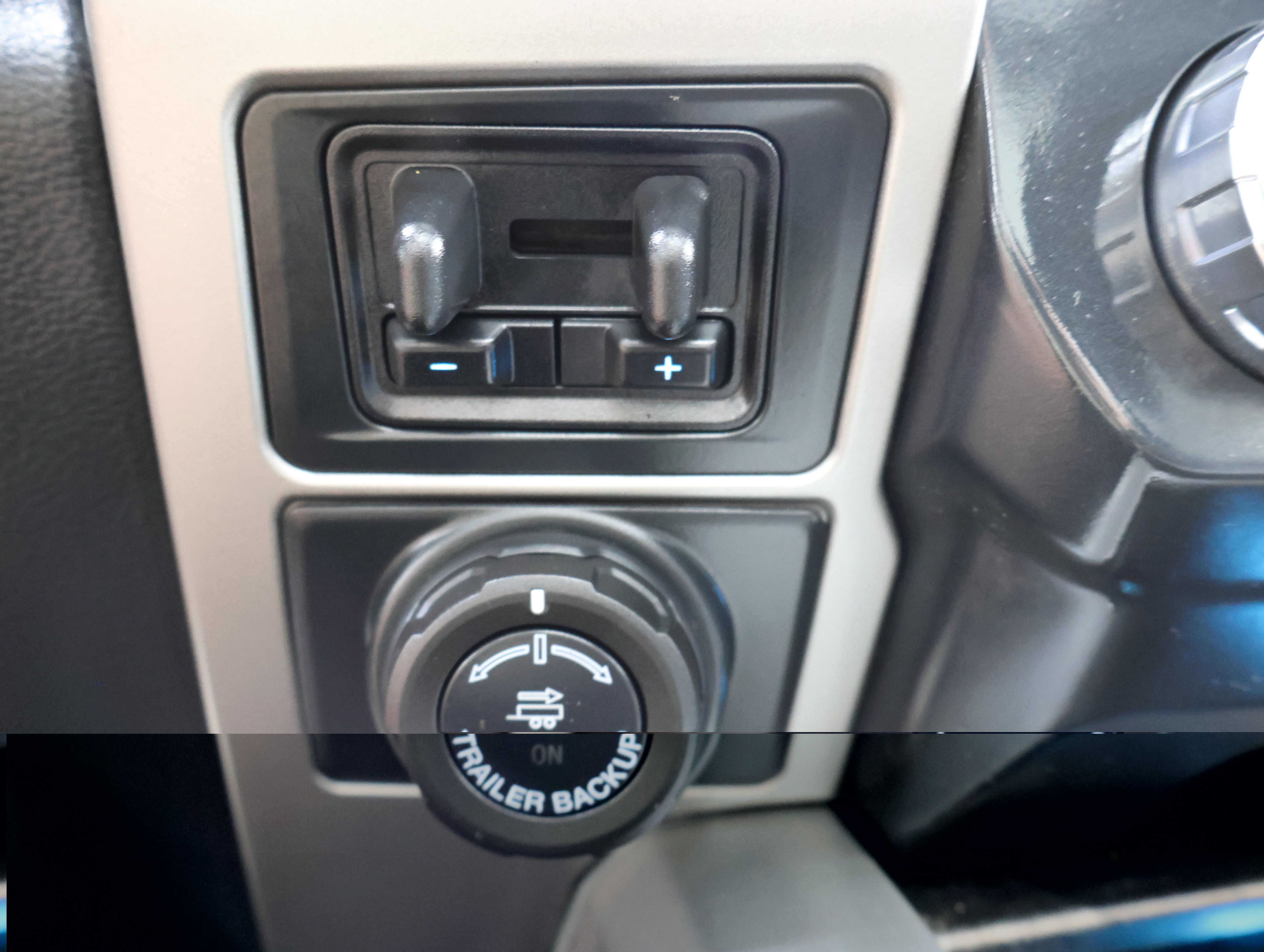 Used 2022 Ford F250 Lariat w/ Tremor Off-Road Package AWD/4WD image 51