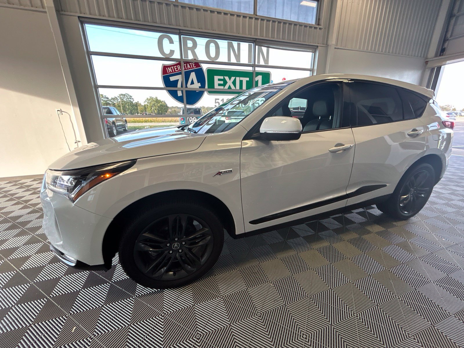 Used 2024 Acura RDX w/ Advance Package AWD/4WD image 3