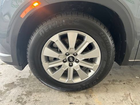 Used 2025 Hyundai Palisade SEL FWD image 14