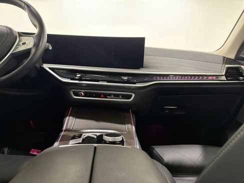 Used 2025 BMW X7 xDrive40i w/ Premium Package AWD/4WD image 40
