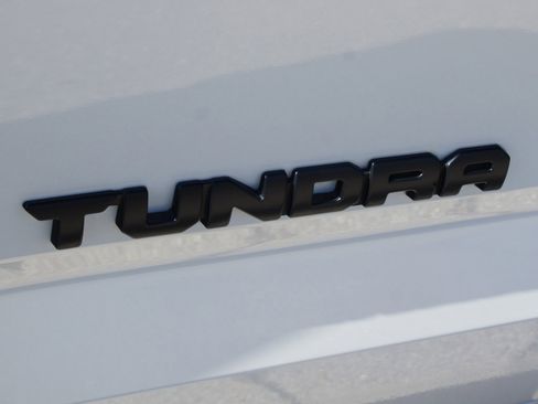 Used 2022 Toyota Tundra Limited w/ TRD Off-Road Package image 18