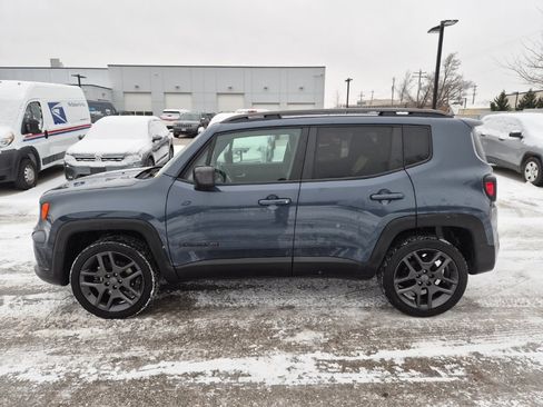 Used 2021 Jeep Renegade Latitude w/ Sun & Sound Group image 8