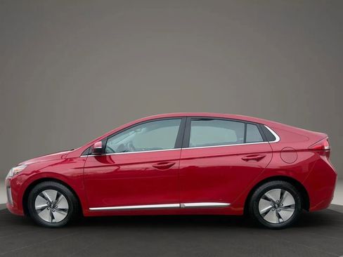 Used 2022 Hyundai Ioniq SE image 8