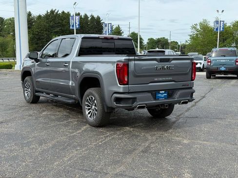 Used 2020 GMC Sierra 1500 AT4 w/ AT4 Premium Package AWD/4WD image 3