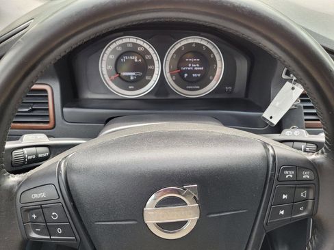 Used 2011 Volvo XC70 3.2 image 9