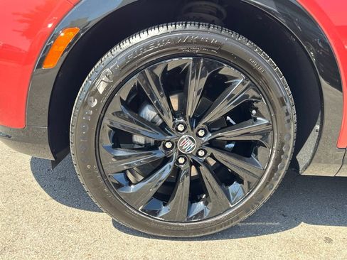 Used 2024 Buick Envista Sport Touring w/ Convenience I Package FWD image 28