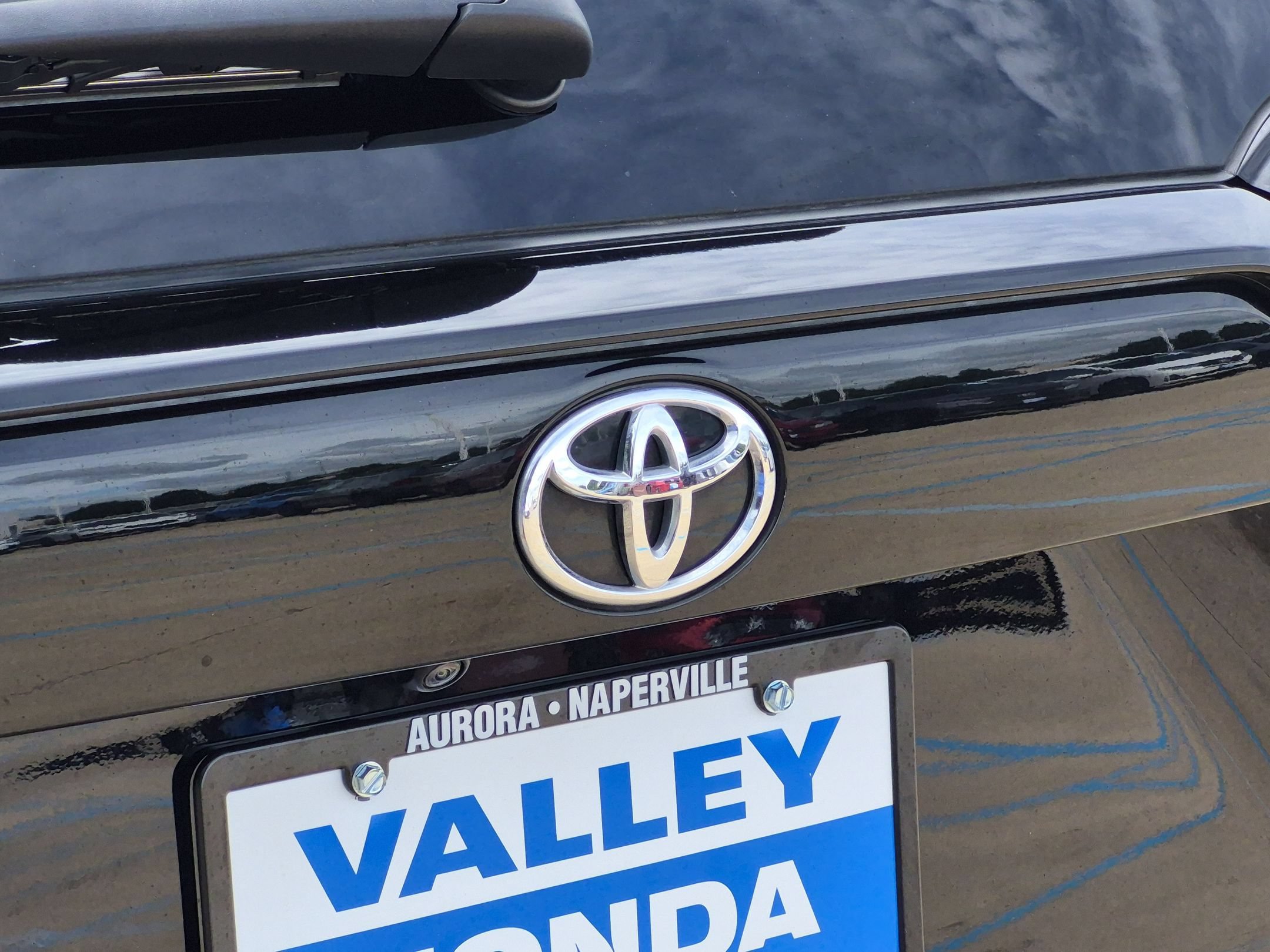 Used 2023 Toyota RAV4 LE AWD/4WD image 24