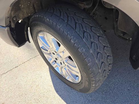 Used 2014 Ford F150 Platinum image 15