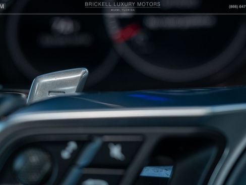 Used 2020 Porsche Cayenne image 32