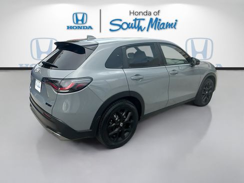 Used 2025 Honda HR-V Sport image 7