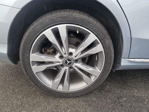 Used 2018 Mercedes-Benz C 300 4MATIC Sedan image 18