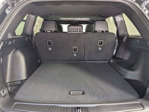 New 2025 Jeep Grand Cherokee Altitude image 28