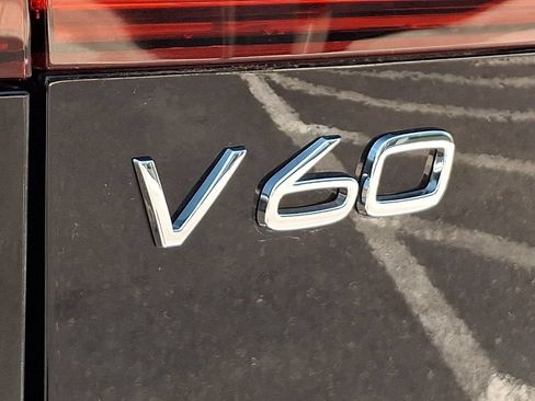 Used 2021 Volvo V60 T5 Cross Country AWD/4WD image 30