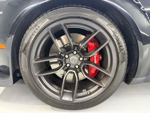 Used 2019 Dodge Challenger SRT Hellcat Redeye image 11
