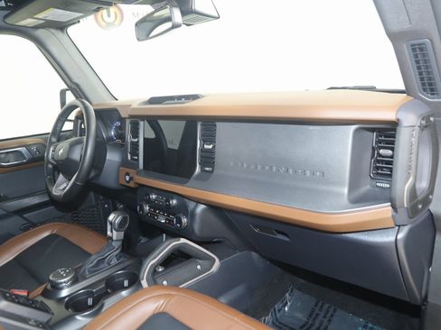 Used 2024 Ford Bronco Outer Banks image 42