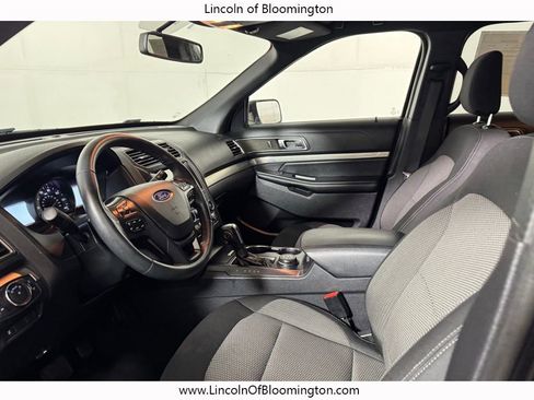 Used 2019 Ford Explorer XLT w/ Equipment Group 201A image 32