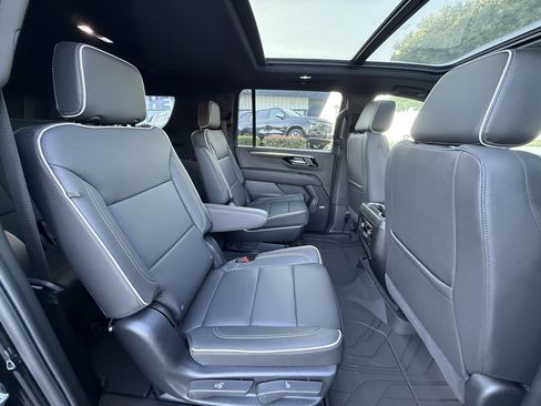 New 2025 Chevrolet Suburban Premier w/ Sun And Tow Package image 13