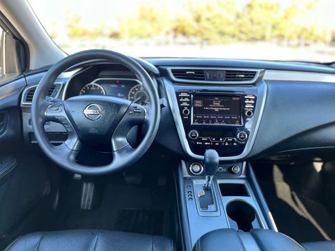 Used 2019 Nissan Murano S FWD image 13