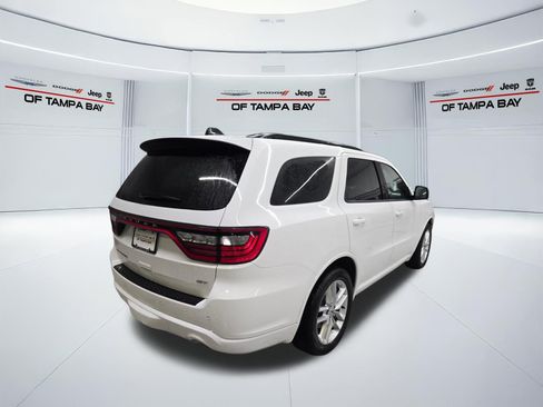 Used 2024 Dodge Durango GT RWD image 6