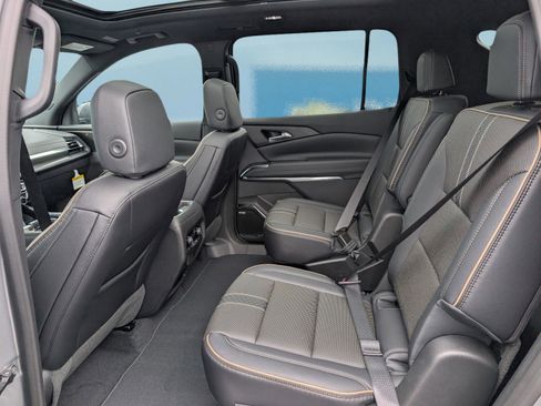 New 2026 Chevrolet Traverse High Country image 15