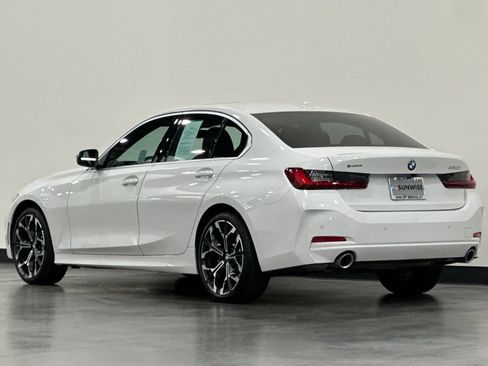 Used 2025 BMW 330i Sedan w/ Premium Package RWD image 6