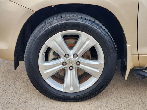 Used 2010 Toyota Highlander Limited image 11