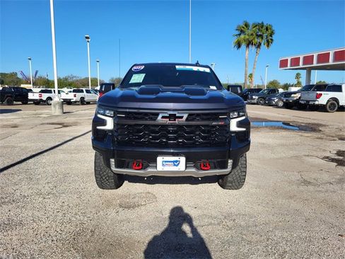 Used 2023 Chevrolet Silverado 1500 ZR2 w/ Technology Package image 18