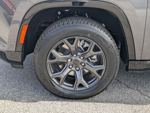 New 2026 Jeep Grand Wagoneer Limited image 34