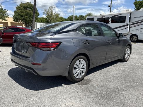 Used 2025 Nissan Sentra S image 5