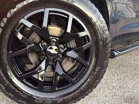 Used 2022 Chevrolet Tahoe Z71 w/ Z71 Off-Road Package image 9